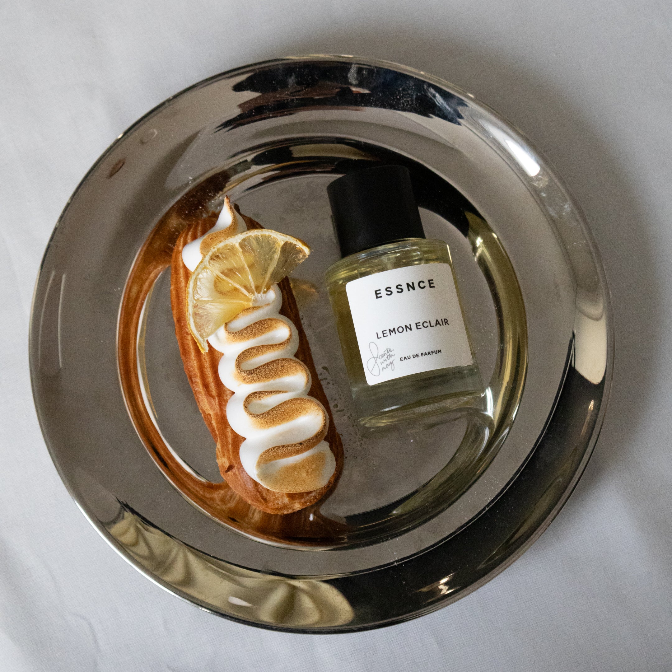 Lemon Eclair Limited Edition parfym från ESSNCE. Gourmandparfym med citrus och vanilj. Vaniljparfym med citrus.