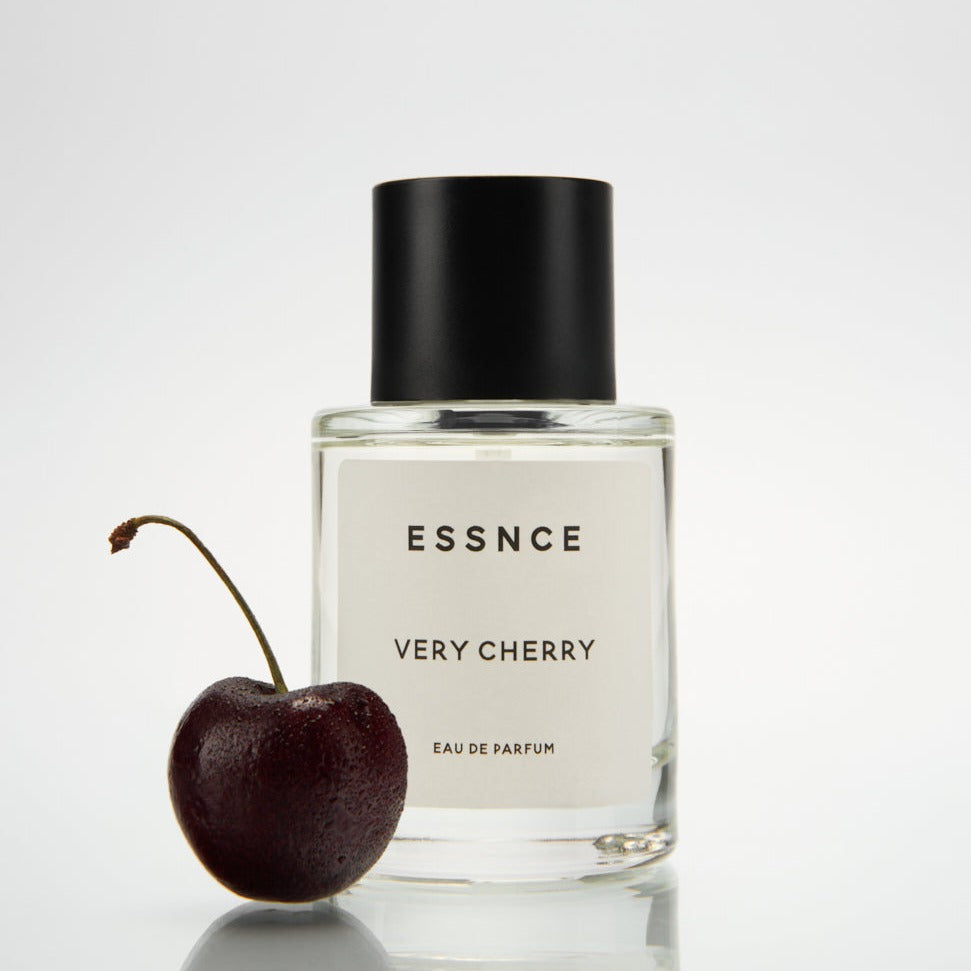 Very Cherry damparfym från ESSNCE. Parfym inspirerad av Tom Ford Lost Cherry.